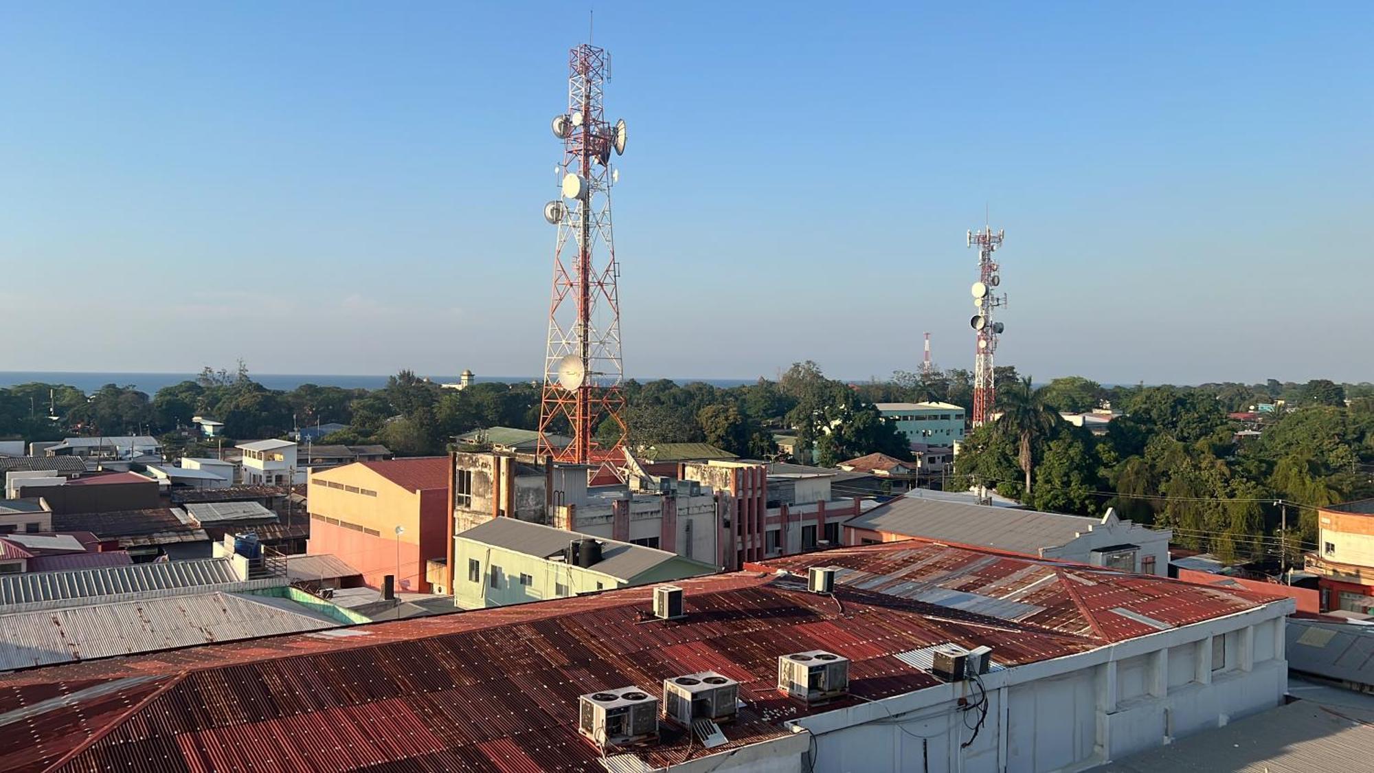 Los Guacamayos La Ceiba Exterior foto